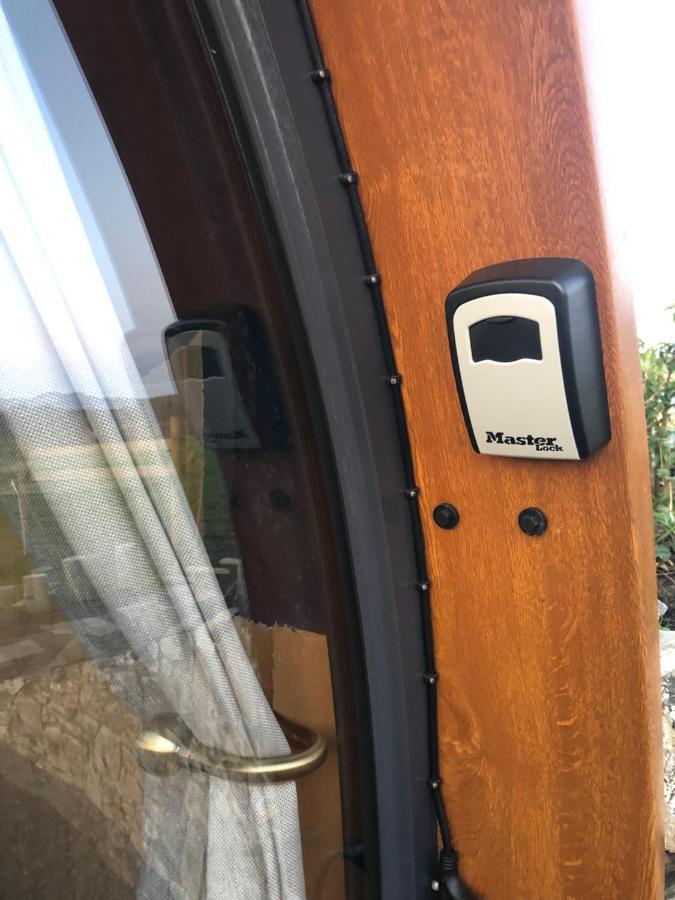 Hilltop Hideaway - Secluded Pod With Private Hot Tub Newry Exteriör bild
