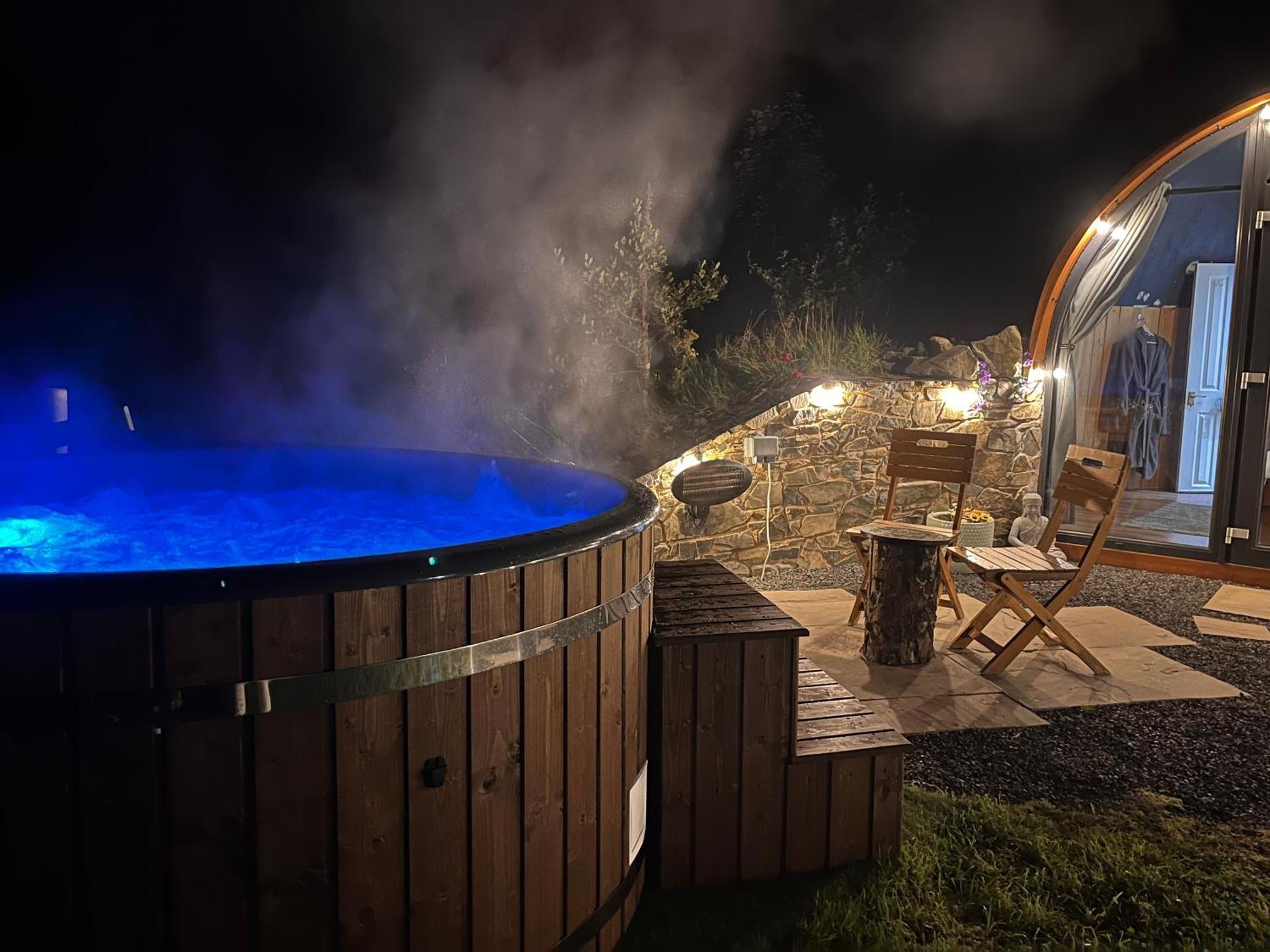 Hilltop Hideaway - Secluded Pod With Private Hot Tub Newry Exteriör bild